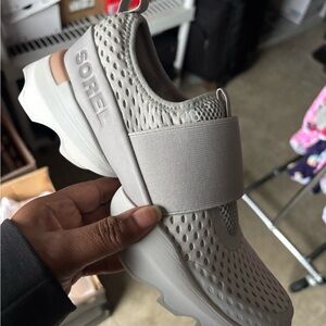 Sorel Kinetic Impact Strap Slip-On Sneaker Women’s 8